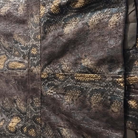 Soft Sueded Snake Print Pocketed Zip Front Lined Vest Extra Large - Picture 12 of 14